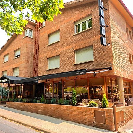 Hotel Estel Berga Ngoại thất bức ảnh