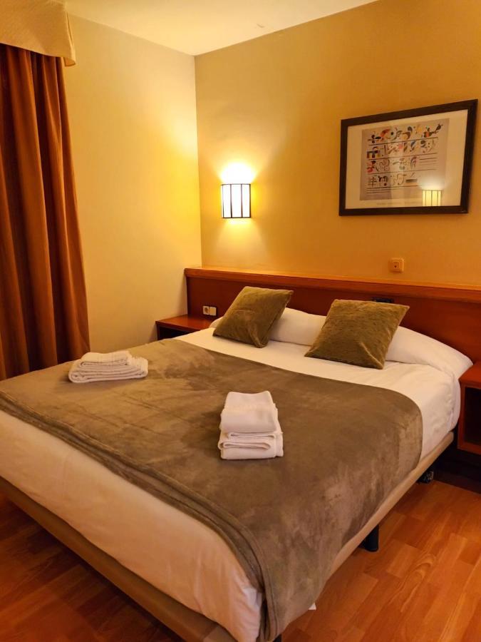 Hotel Estel Berga Ngoại thất bức ảnh