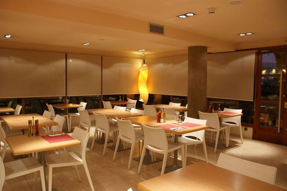 Hotel Estel Berga Ngoại thất bức ảnh