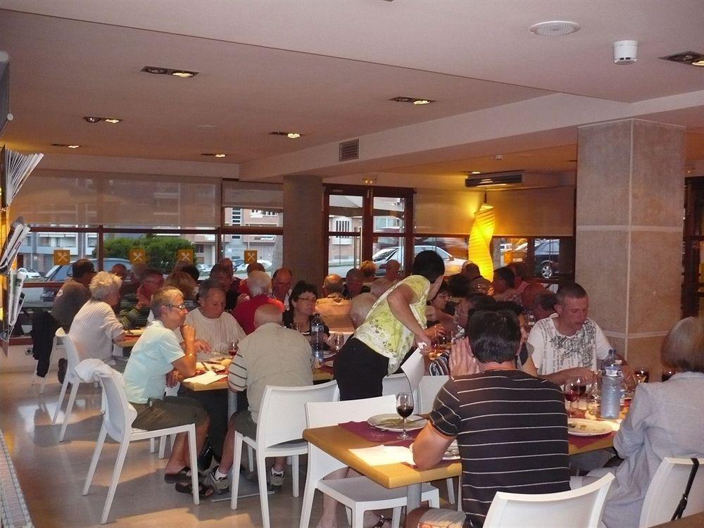 Hotel Estel Berga Ngoại thất bức ảnh