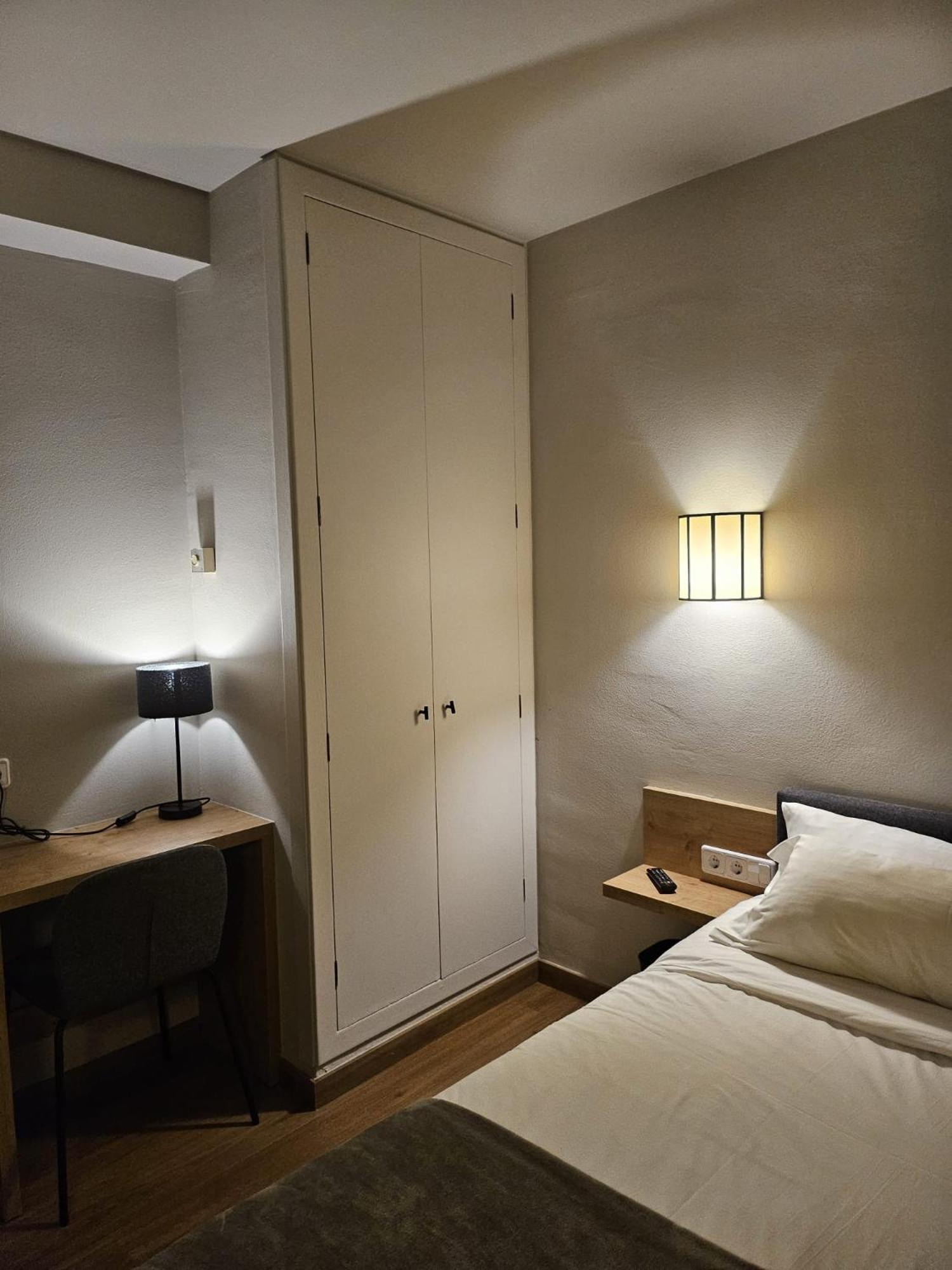 Hotel Estel Berga Ngoại thất bức ảnh